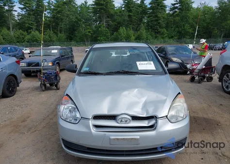 2009 Hyundai Accent Gs z USA, uszkodzony, nr VIN KMHCM36C99U129697